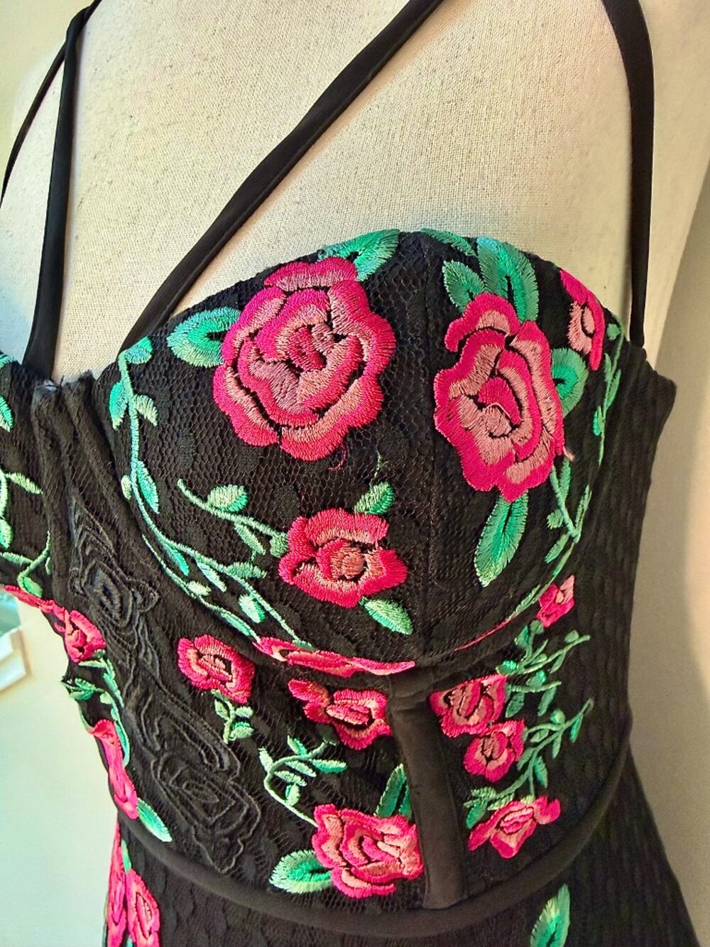 Bebe Midi Black Lace w/ Floral Pink Roses, Stretch, Bodycon, Spaghetti Straps, 2 - Picture 3 of 11